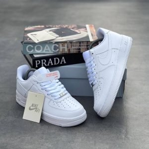 Nike Air Force 1 Sneakers